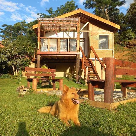 Chales Refugio No Campo Santo Antônio do Pinhal 外观 照片